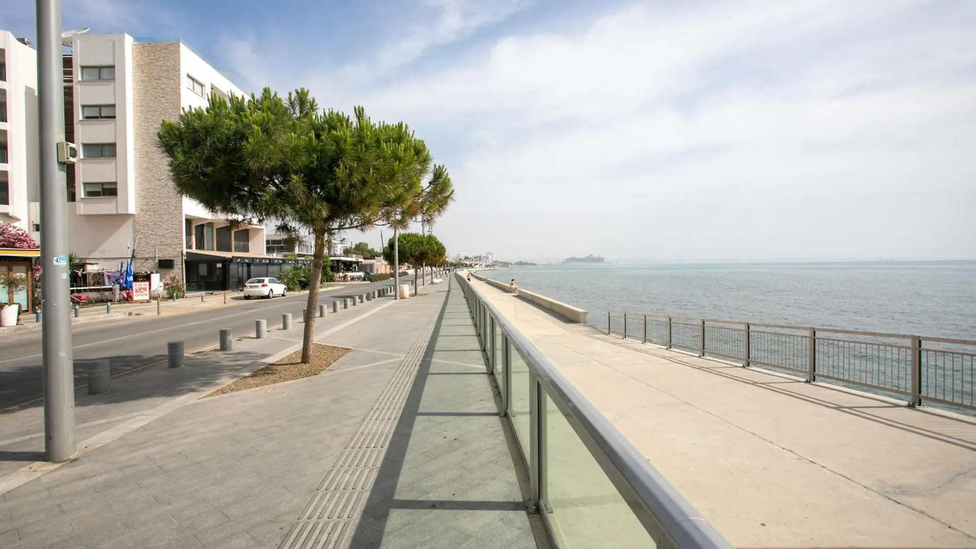 Daire Palmove Luxurious Beachfront Apt Larnaca